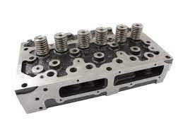 Głowica silnika kompletna MF-3 3132049K91  3132008K91 