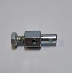 Łącznik cięgła gaszenia UR030441 MF3 235 255 2812