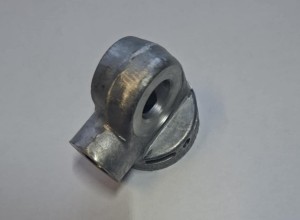 Korpus odstojnika pompki zasilającej C-360 C-330 V1-6-21M01